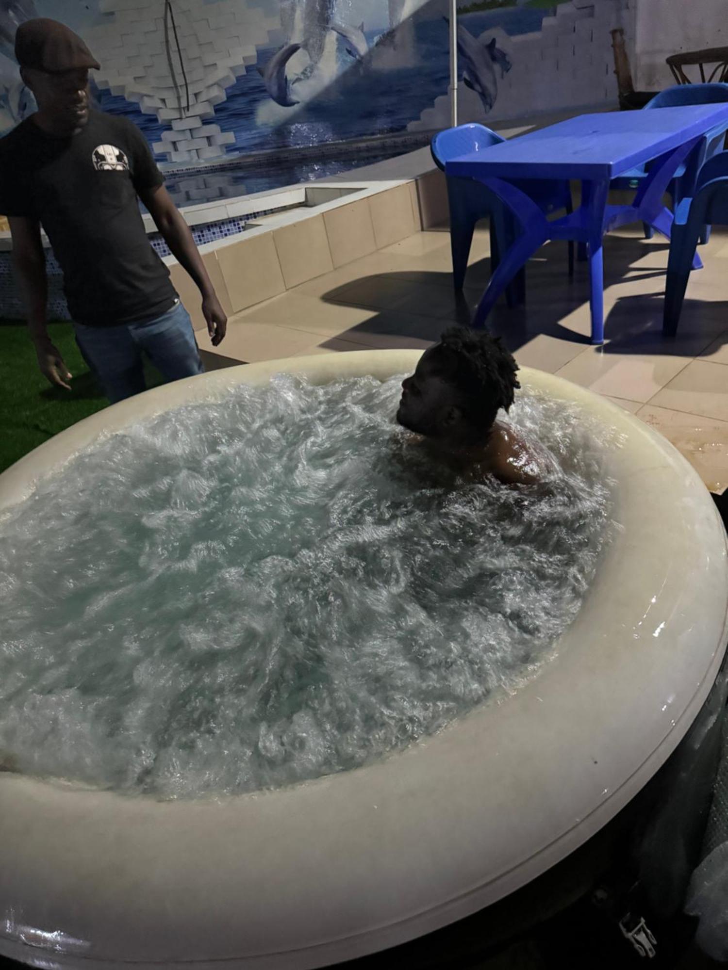 Complexe M Apartment Yaoundé Екстериор снимка